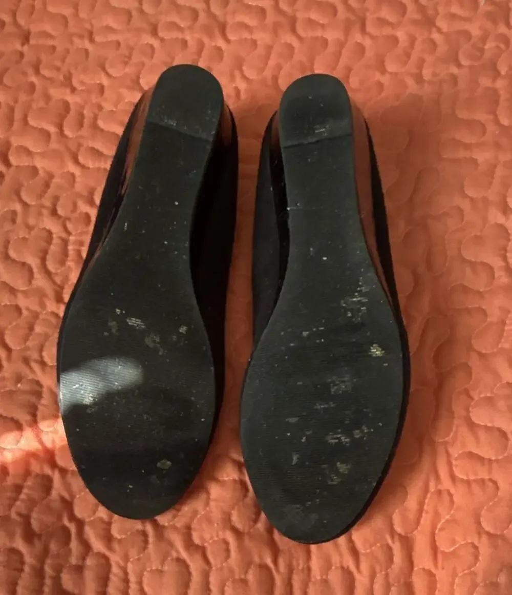 Seychelles French Black Jewel Rhinestone Toe Memory Foam Wedge Heel Shoes